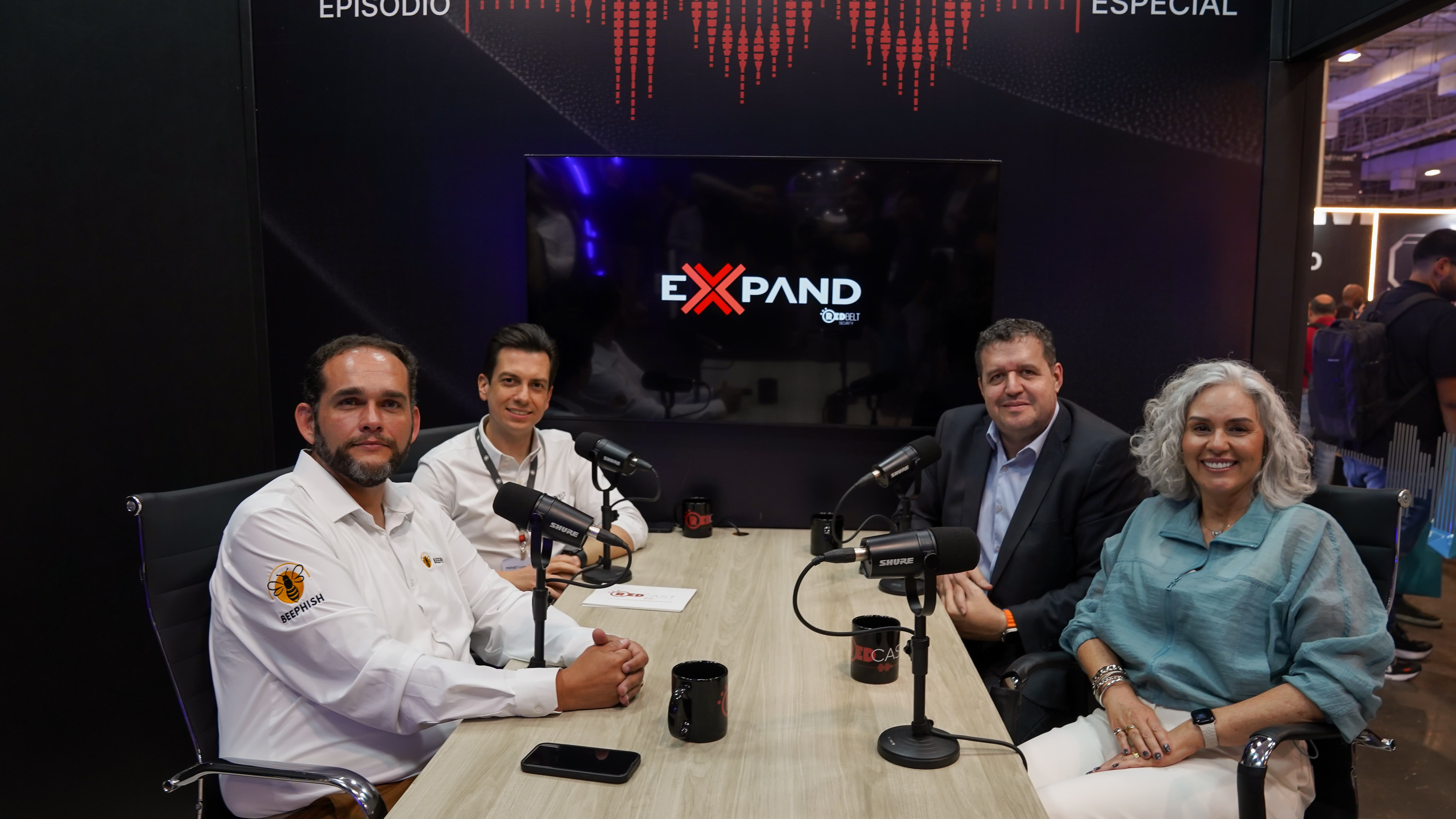 RedCast 100.2: Eduardo Lopes, Vitor Sena, Glauco Sampaio e Márcia Tosta.